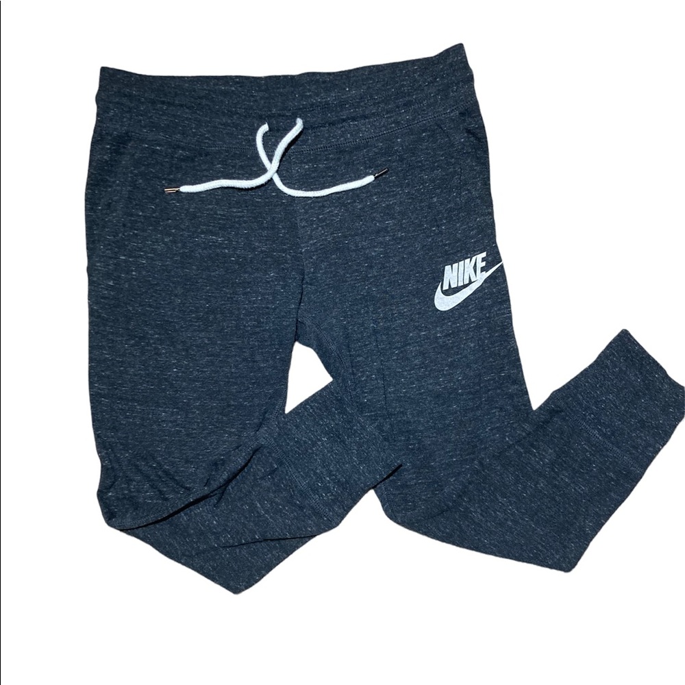⭐️Nike Cropped Joggers⭐️